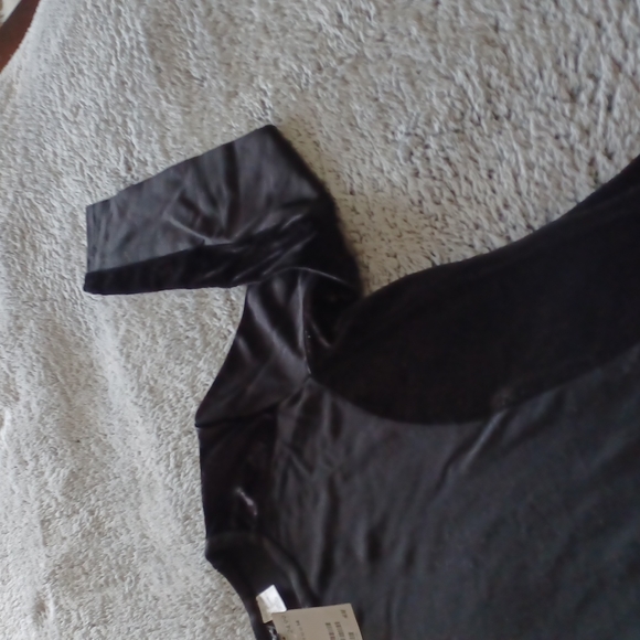 Dress - Picture 2 of 5